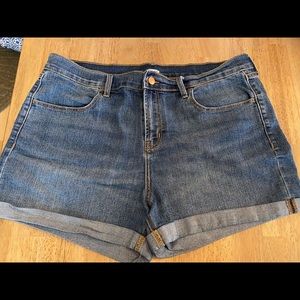 Old navy shorts